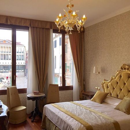40.17 San Marco Hotel เวนิส ภายนอก รูปภาพ